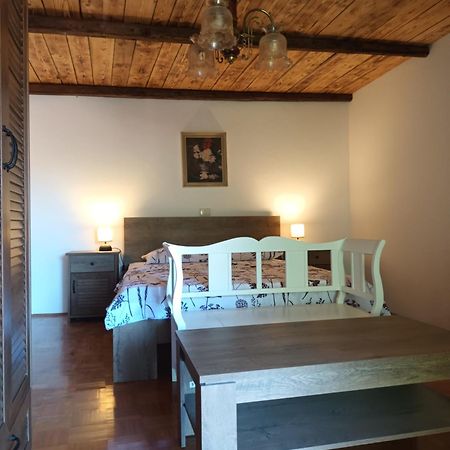 Apartma Brina 3 Sežana Exterior foto